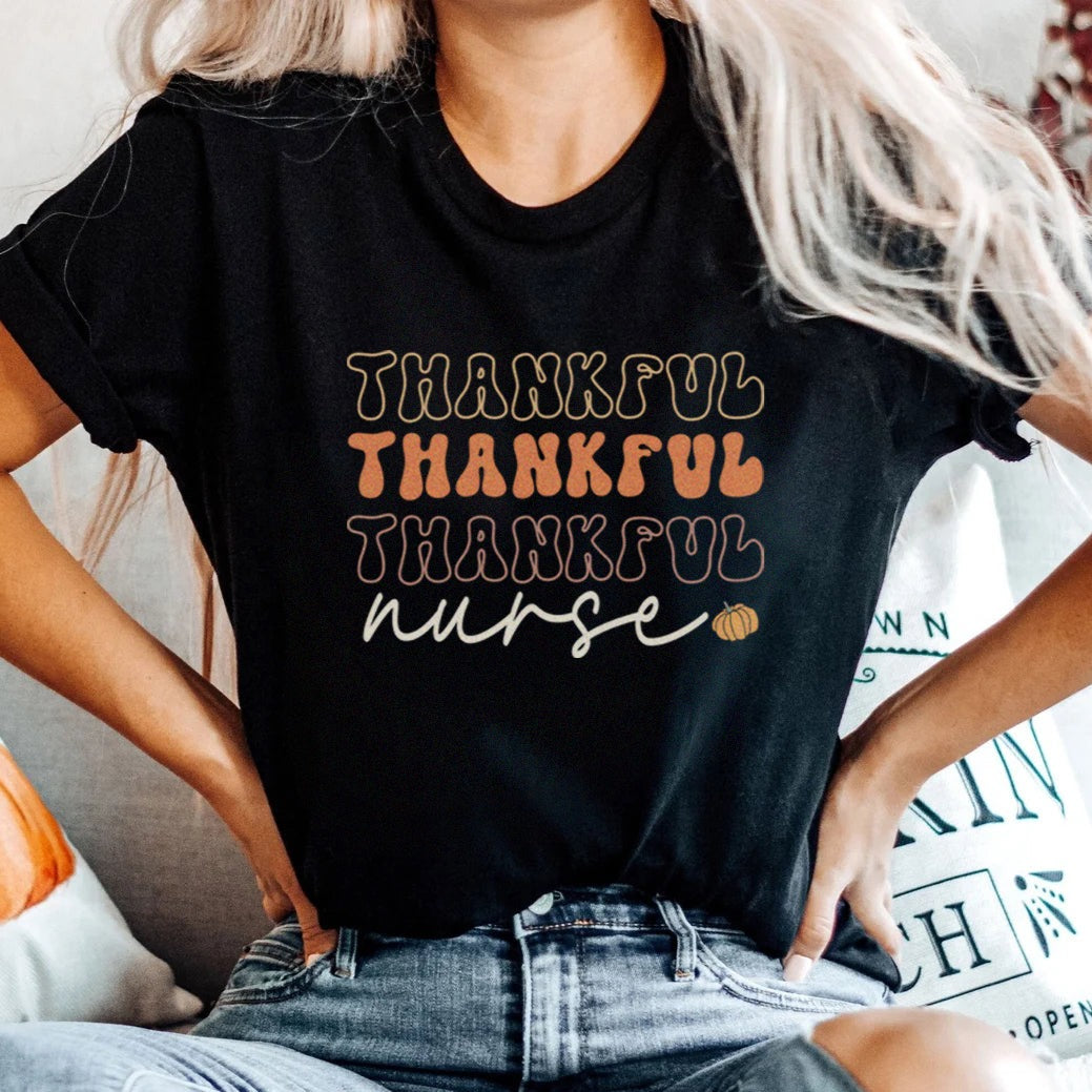 thankfulnurseblackretro Retro Thankful Nurse T-Shirt - Image 1